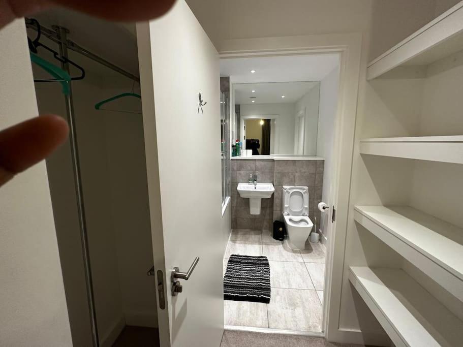 Luxury 2 Bedrooms Apartment Barking  Eksteriør bilde